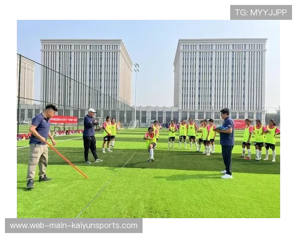 中国足球训练营设施与资源配置不均现象探讨，国内足球培训基地